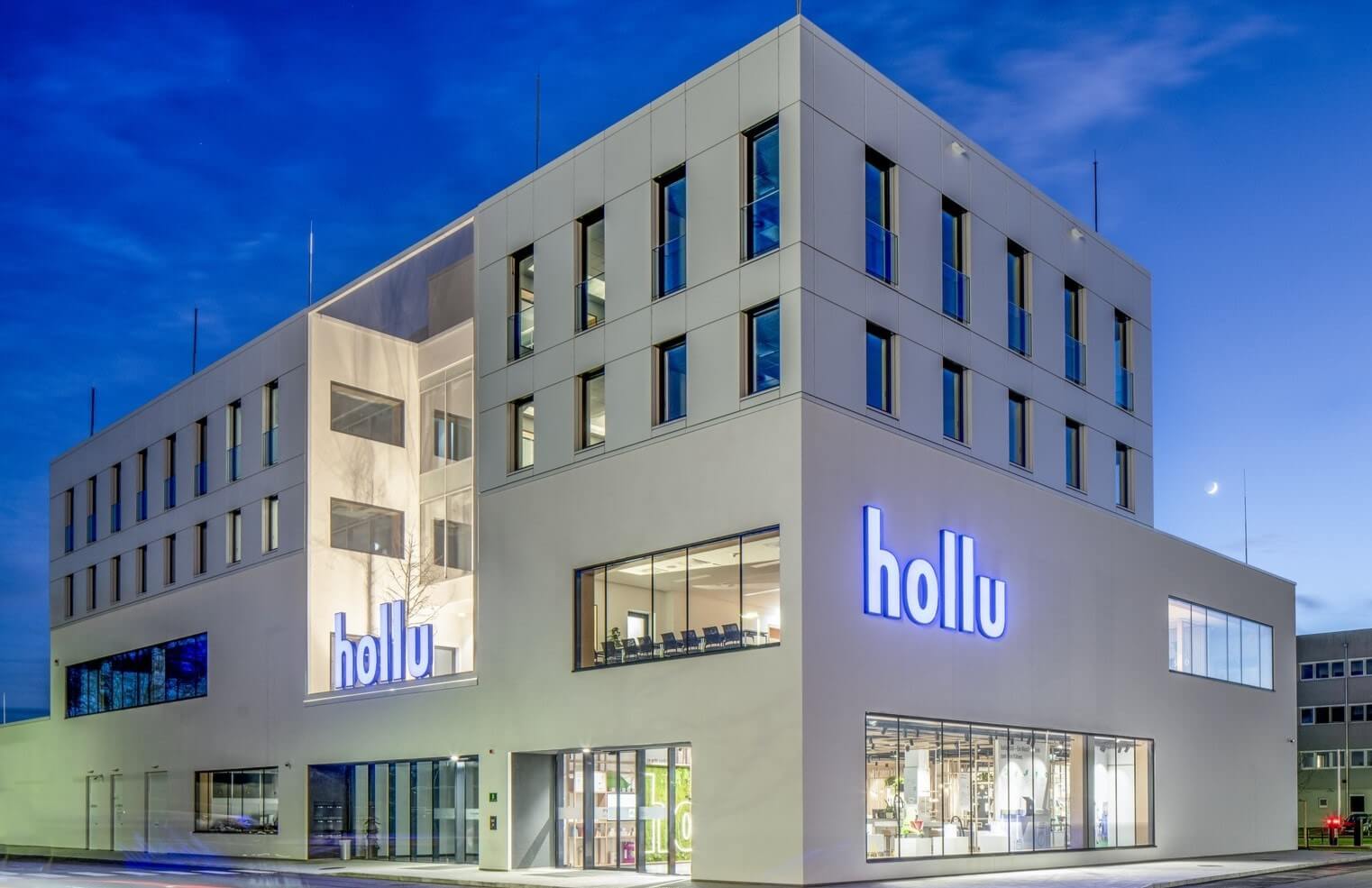 Ein Gebäude mit der Aufschrift "hollu"